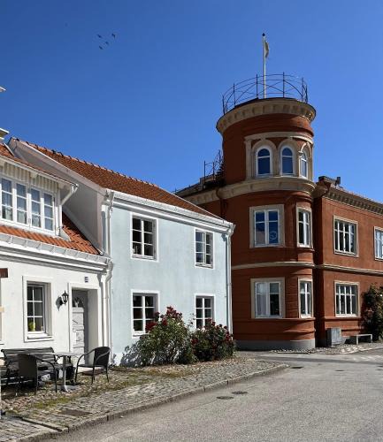 Ystad Villa | Townhouse by marina, beach & theatre