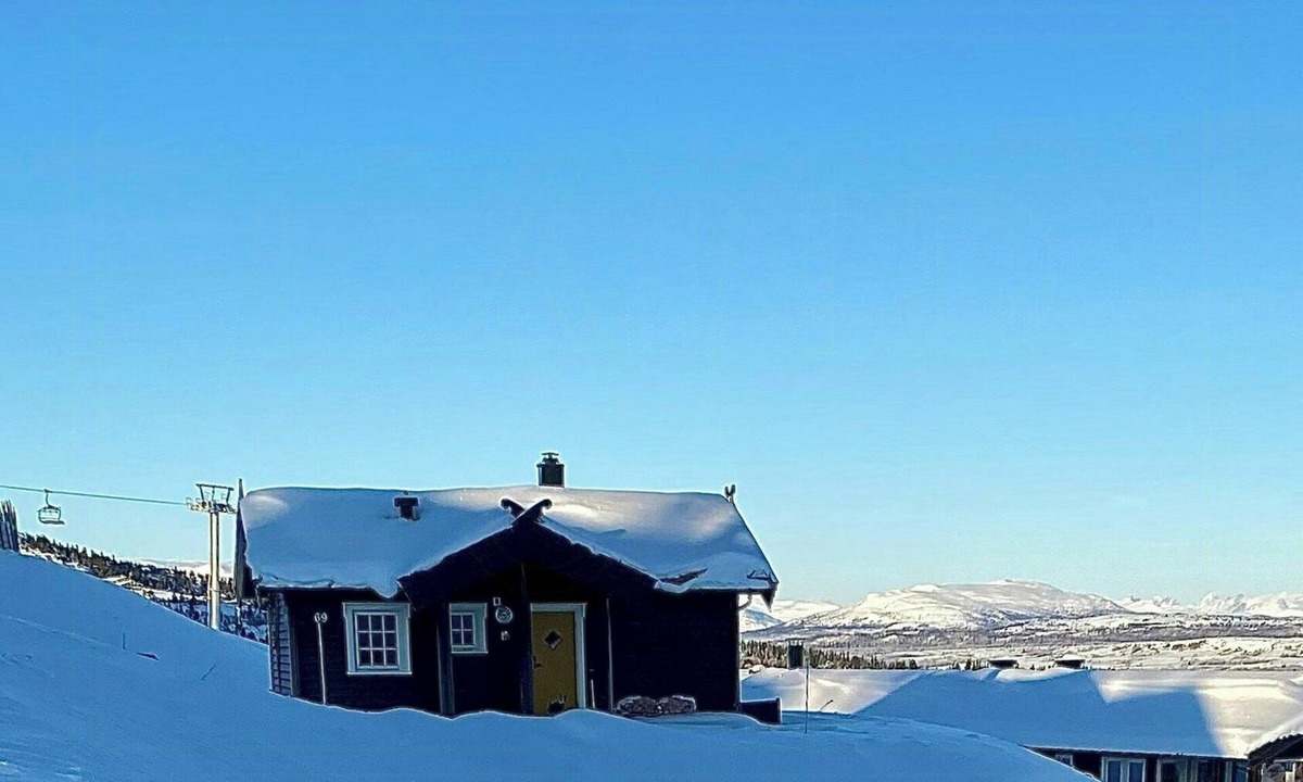 Kamben House | Traditional cabin with annex in the mountains