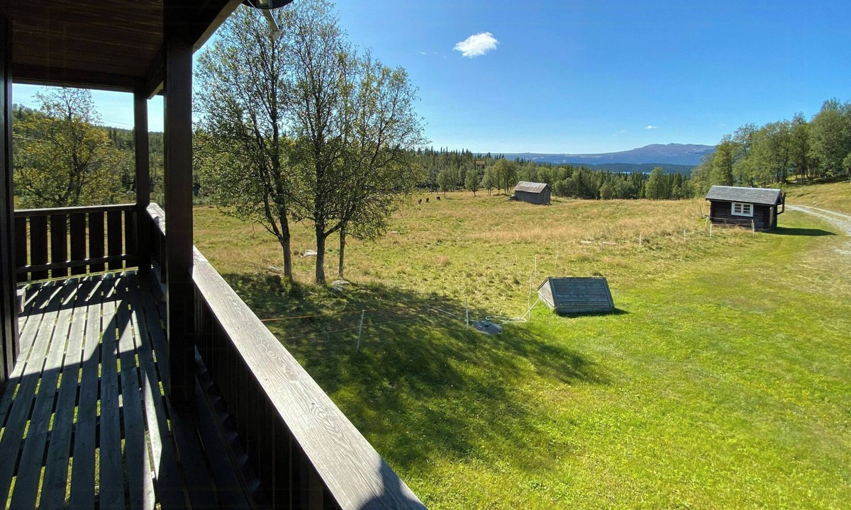 Gol Municipality House | Traditional mountain farm with views of Skogshorn