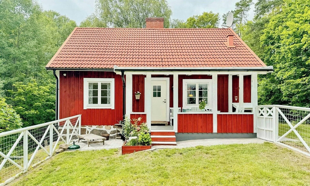 Svangsta House | Tranquil forest-side cottage in the countryside