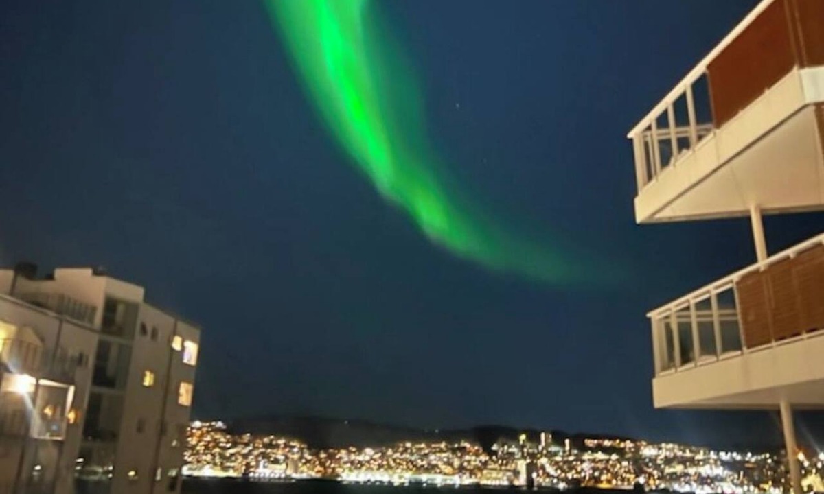 Tromso Apartment | Tromso 3-Bed Apt, Sleeps 5 with Parking