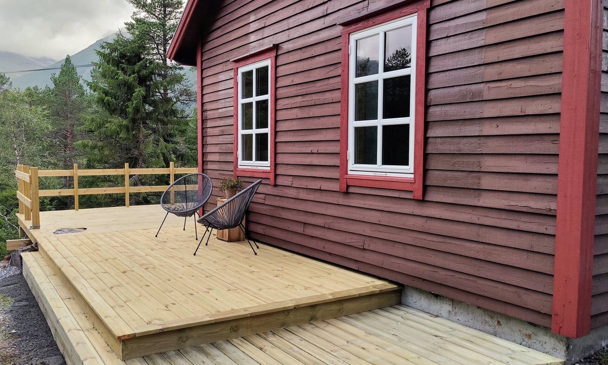 Stranda Cabin | Tronstadbu – Historic mountain cabin near Geirangerfjord