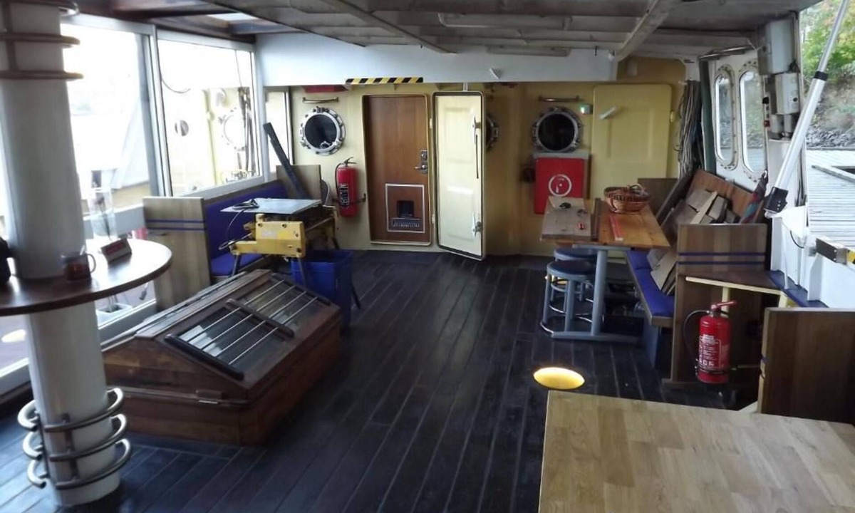 Centrala Sodertalje Boat Rental | Twin Room with Lake View Yacht 2