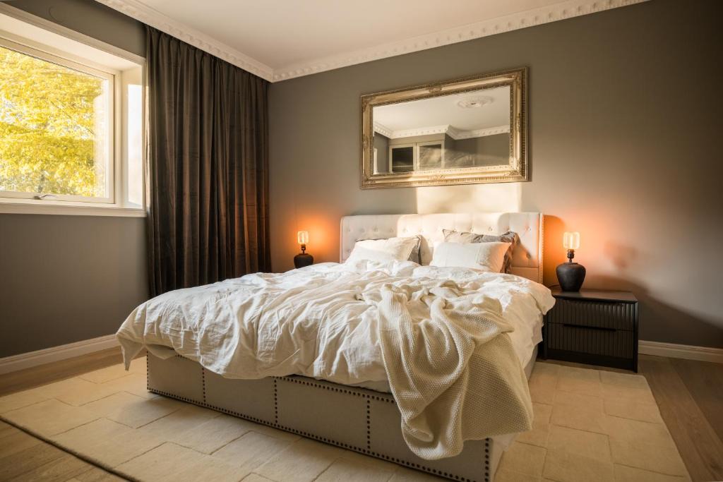 Johanneshov Apartment | Unique apartment with Private Terrace & Entrance