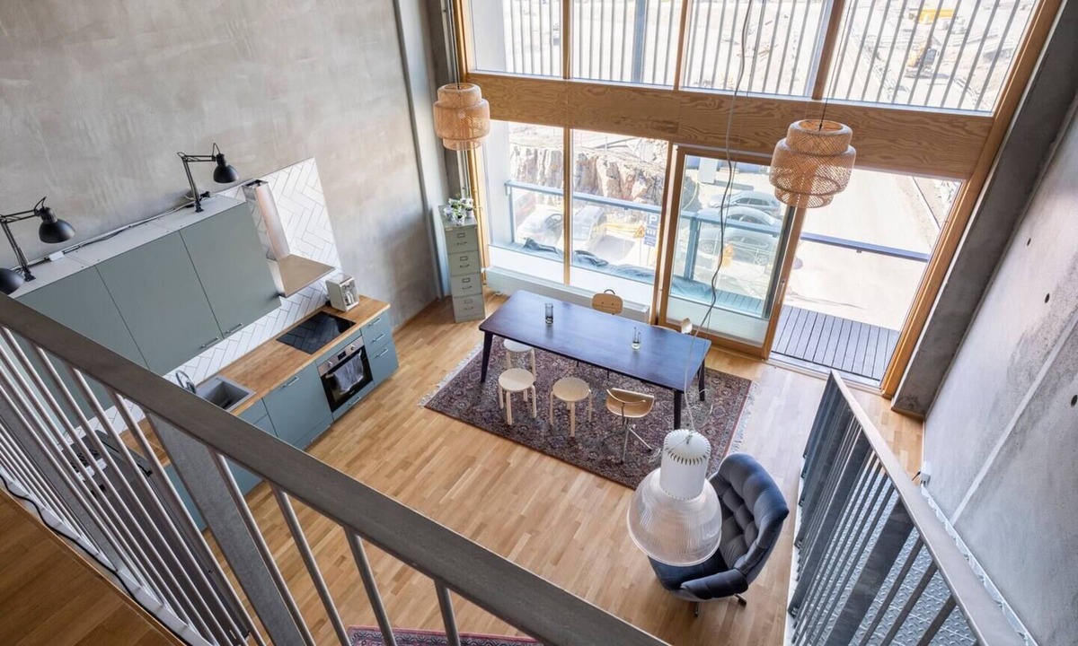 Kaakkoinen District Apartment | Unique Loft with sea view + parking and downloadn