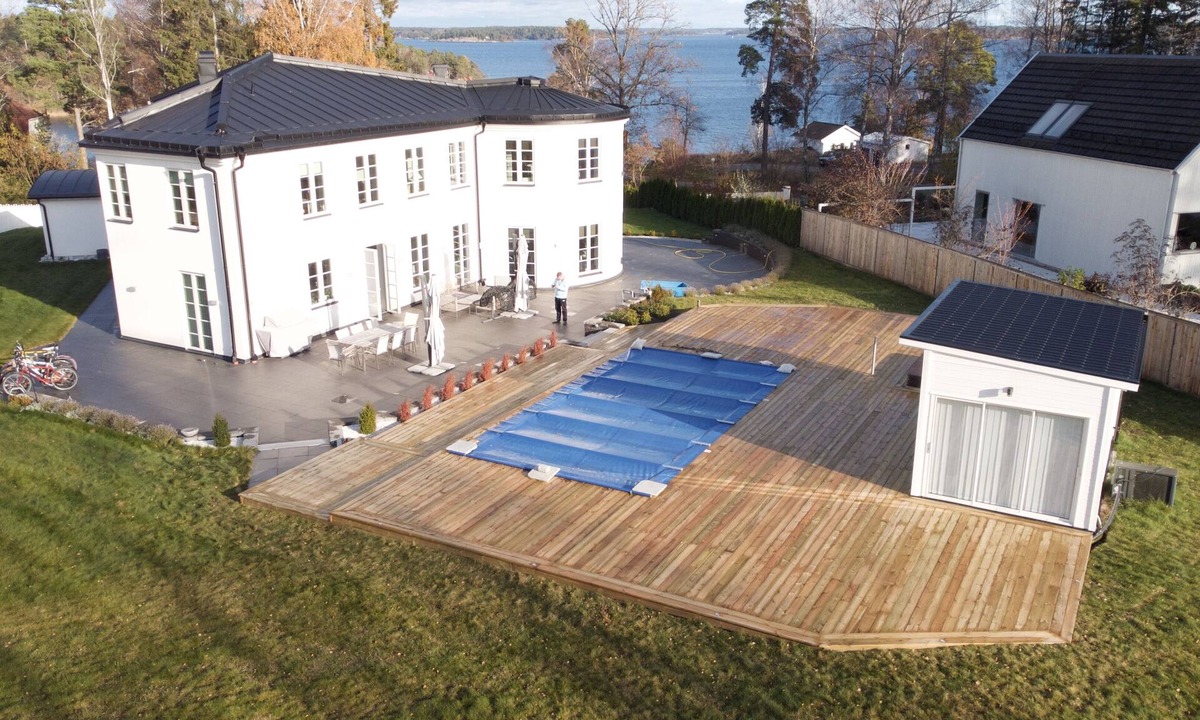 Ytterbystrand Villa | Unique villa in the heart of the archipelago on Resarö, neighboring Vaxholm