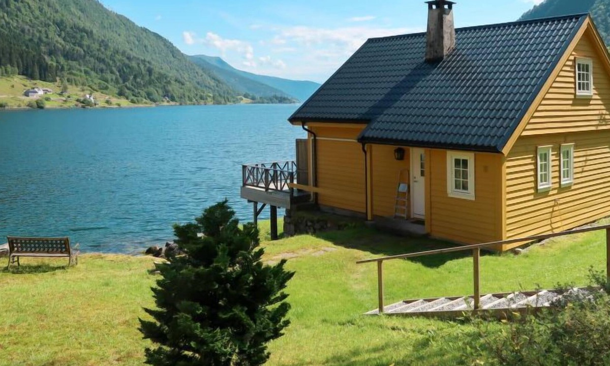 Balestrand House | Vacation home Eseviki (FJS016) in Balestrand - 6 persons, 3 bedrooms
