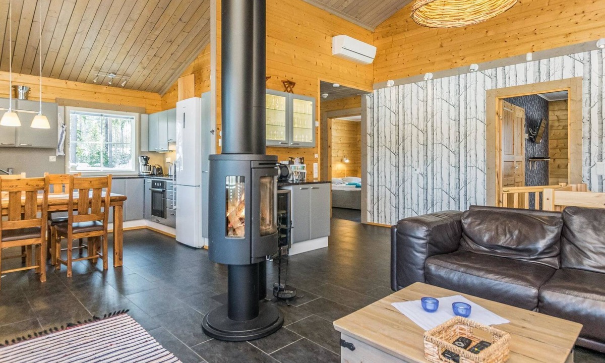 Tiainen House | Vacation home Hapero by Interhome