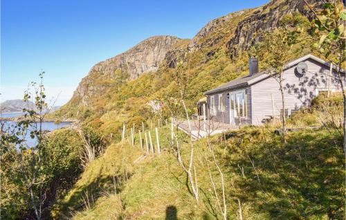Flora Municipality House | Valvik