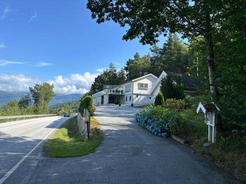 Leikanger Municipality Apartment | Vangsnes - charming apartment with Fjord view