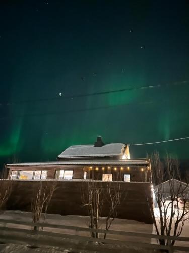 Karlsy Villa | Vannøy Panorama