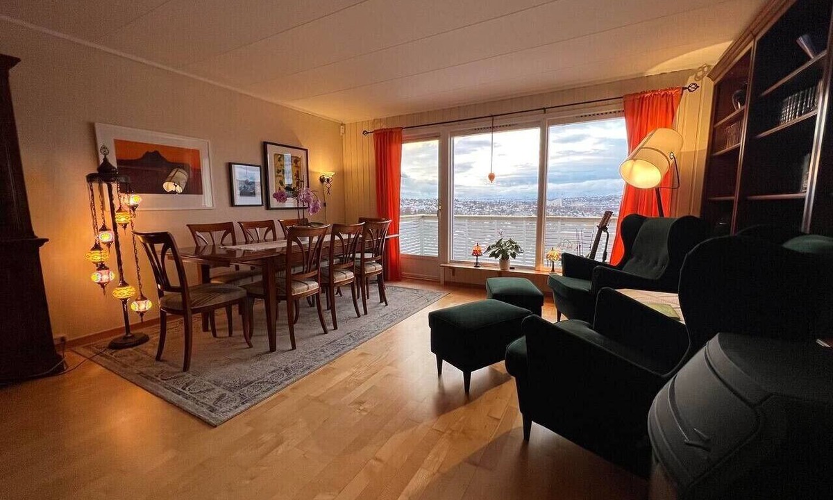 Tromsdalen House | Venusvegen Skyline Views