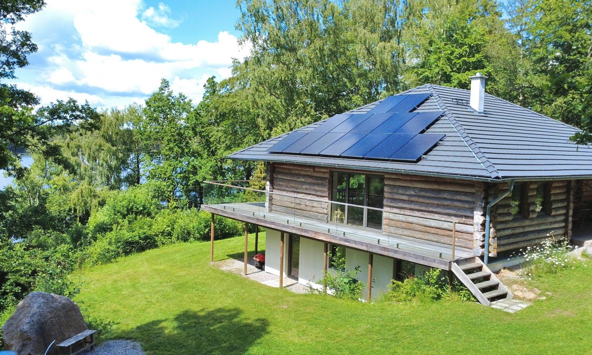 Eringsboda House | Villa Bergsmåla – Lake House with Boat & Sauna