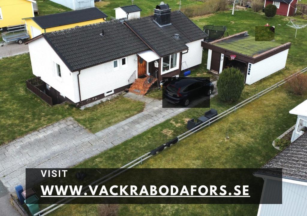 Bodafors Villa | villa for families with children, large garden, near the forest, hunting, bathing areas