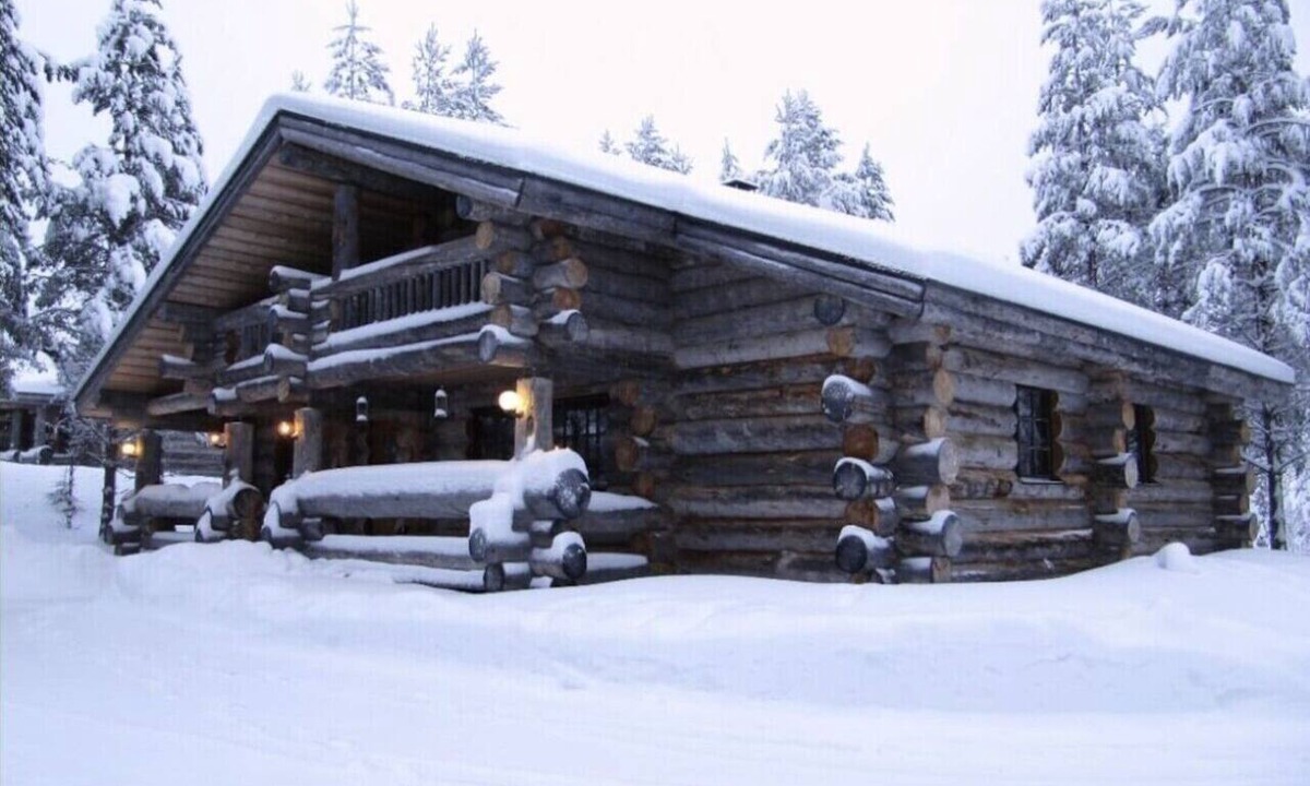 Rukatunturi Villa | Villa Keisarinrinne | Unique Log Villa for Groups
