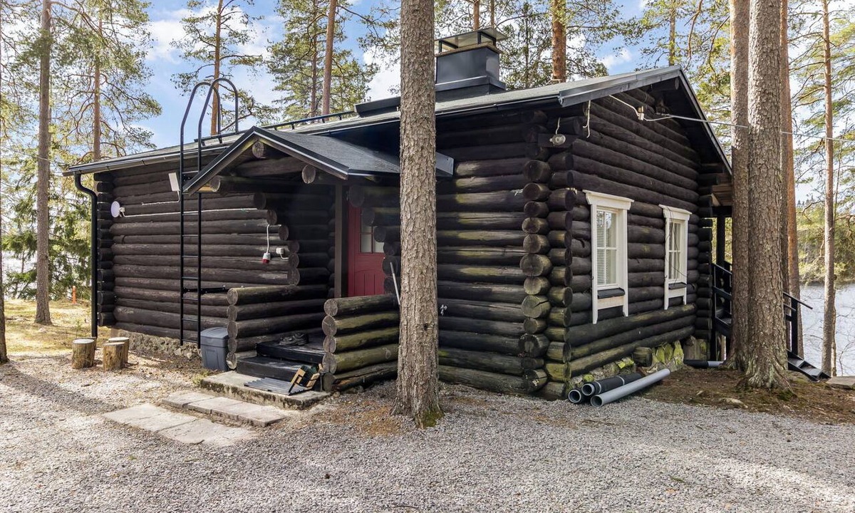 Maentsaelae House | Villa keravanjärvi by Interhome
