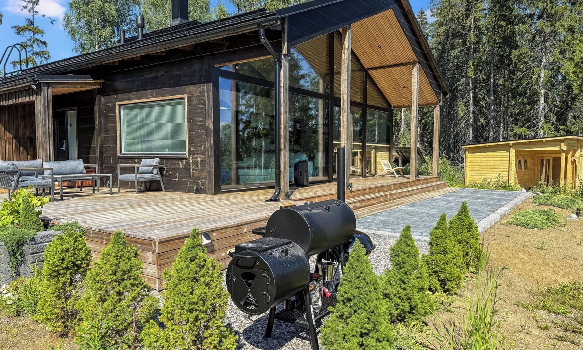 Turenki House | Villa kirsikka by Interhome