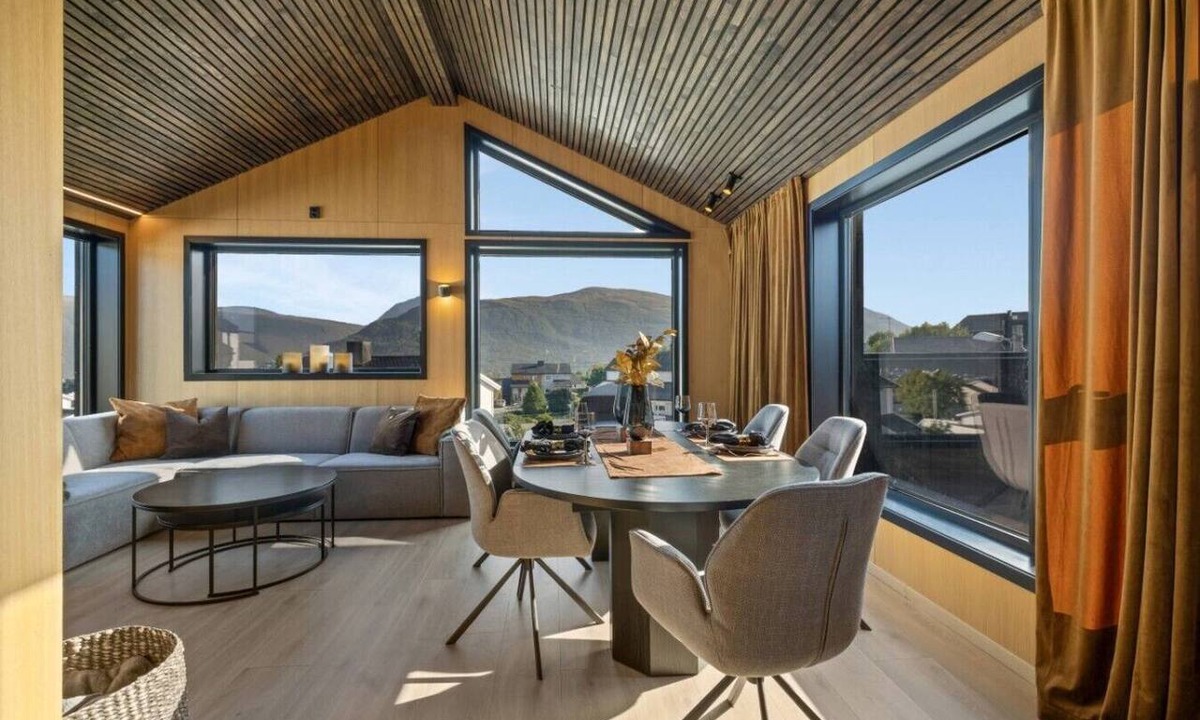 Tromso Villa | Villa Panorama | Arctic Seasons | Luxury Living