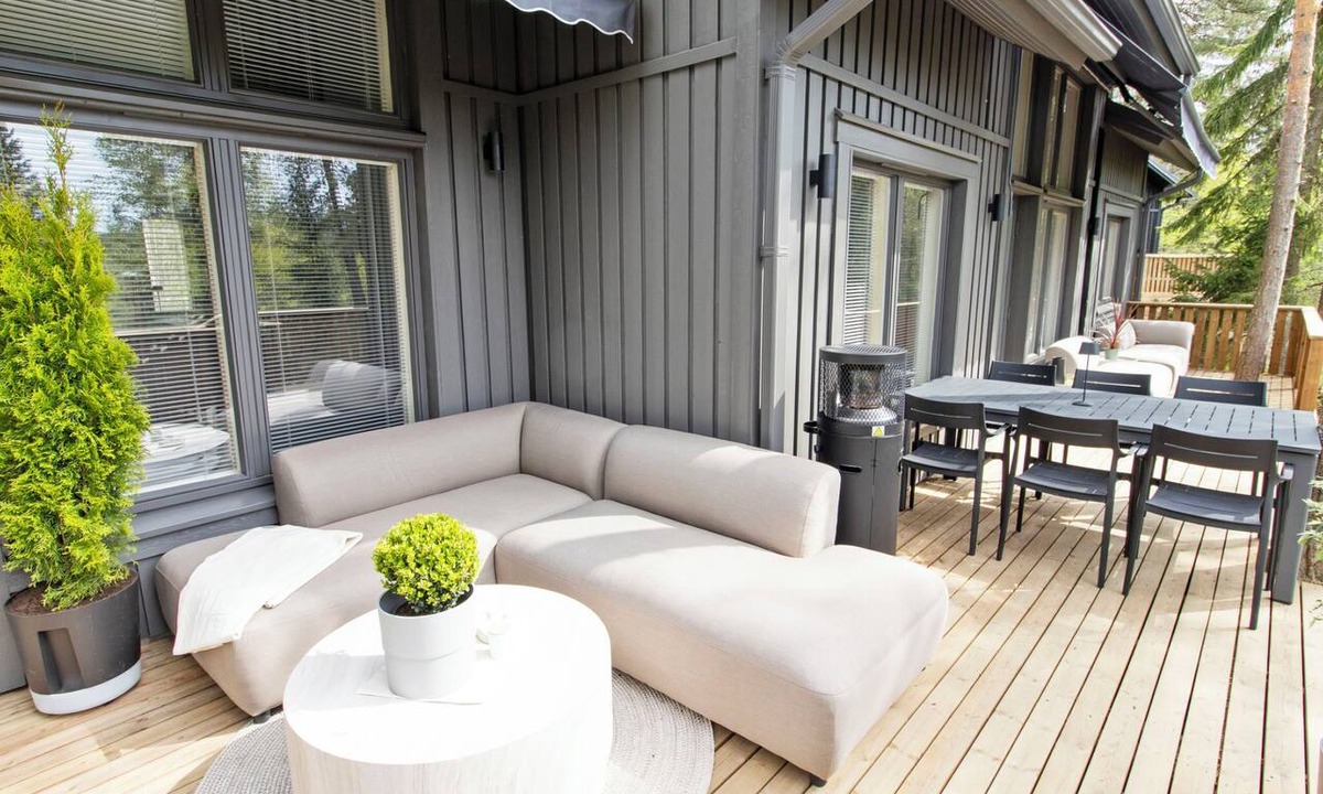 Royla House | Villa viktoria by Interhome
