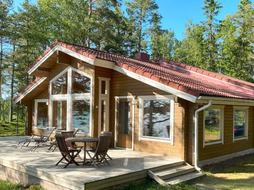 Luvia Villa | Villa Wellingholma - Private Waterfront & Sauna, West Coast of Finland