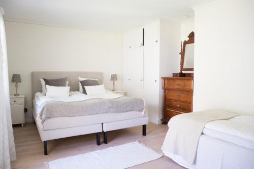 Klintehamn Hotel | Warfsholm