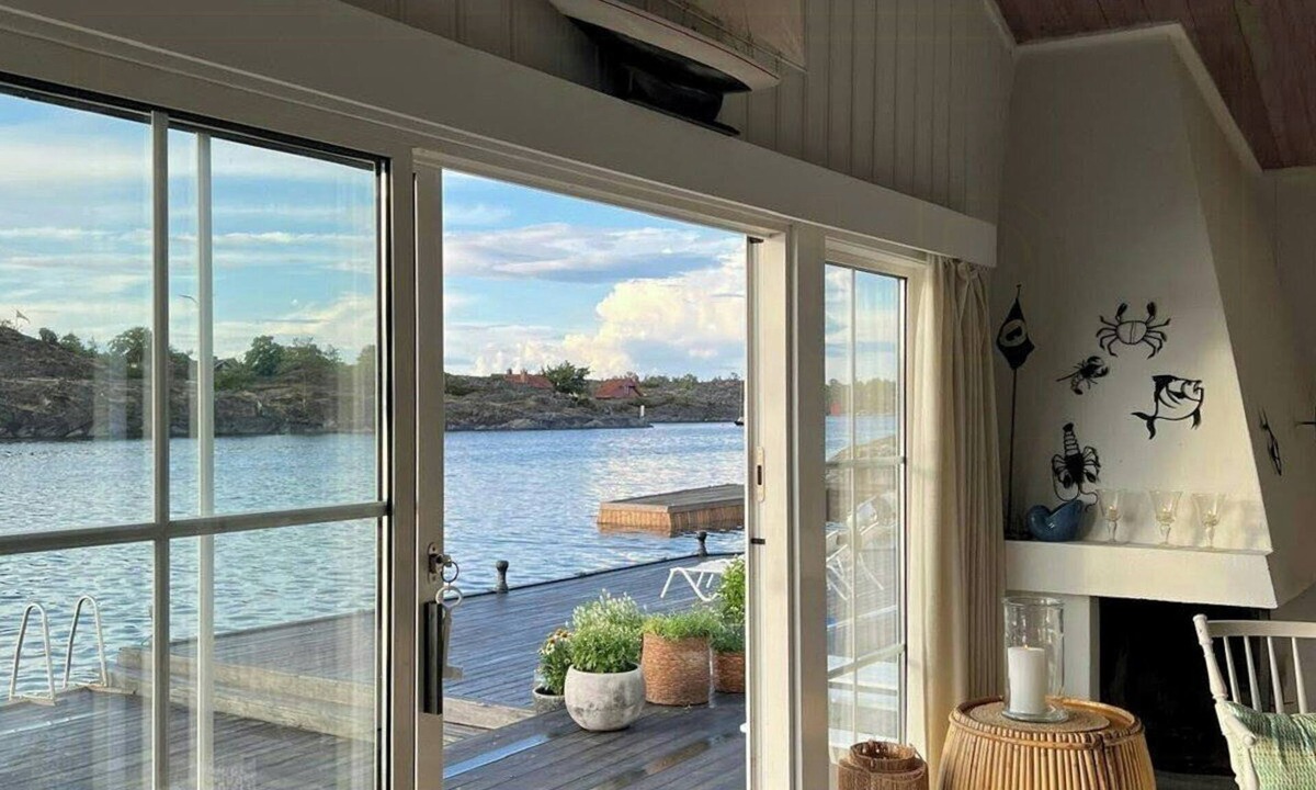 Jomfruland House | Waterfront cabin on idyllic Røsholmen
