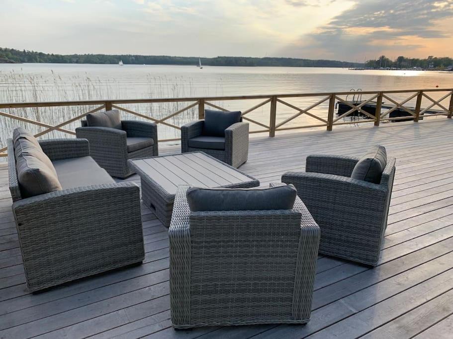 Bromma House | Waterfront house with jacuzzi & jetty in Stockholm