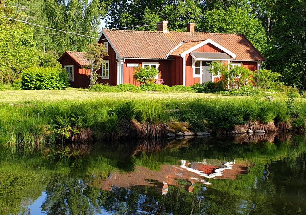 Kolback Cabin | WESTERQVARN slussvaktarstuga