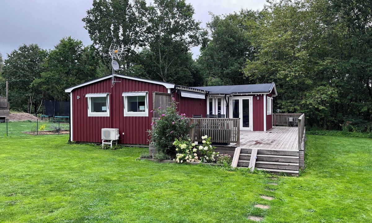Hjarnarp Cottage | Wonderful house with new kitchen in beautiful nature and close to activities