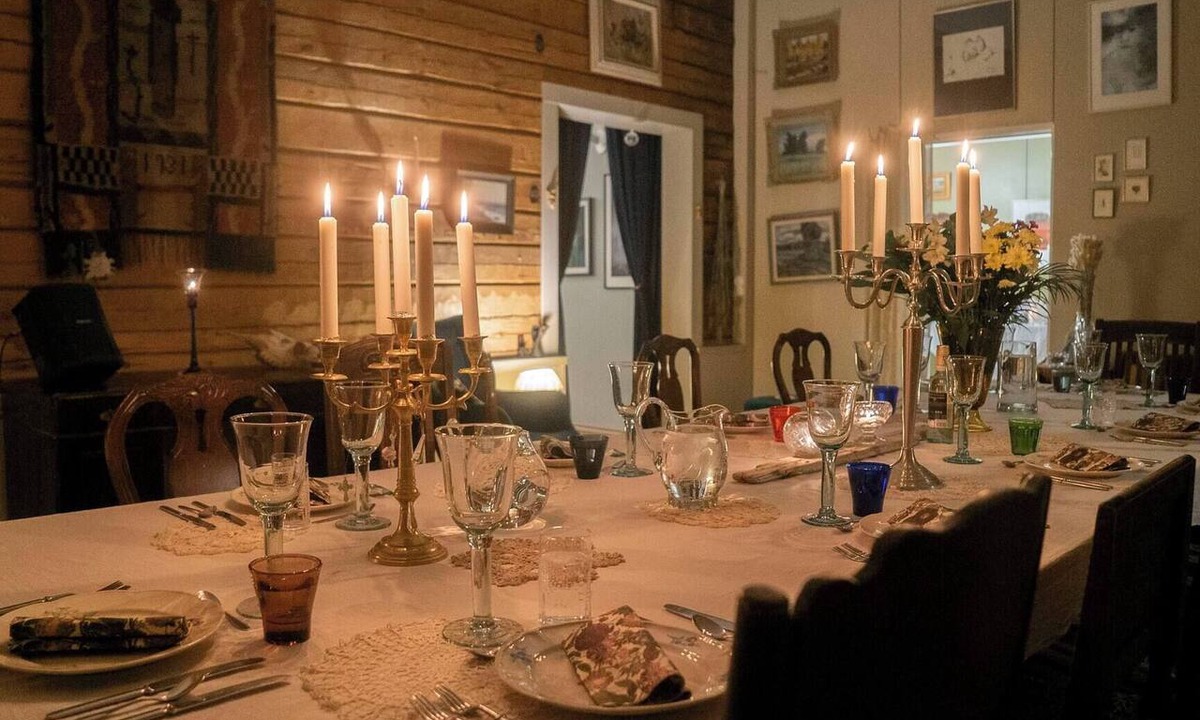Tiainen Villa | Yöveden Ateljeekoti
