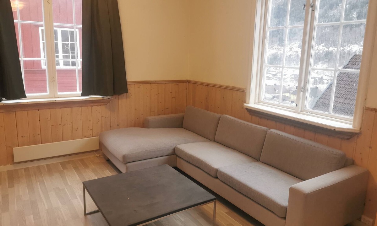 Rjukan House | Yellow house Rjukan