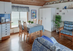 1 bedroom lovely apartment in Skärhamn