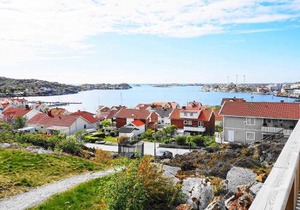 2 person holiday home in Rönnäng
