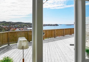 2 person holiday home in Rönnäng