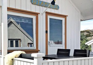 3 person holiday home in Gullholmen
