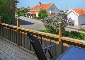 3 person holiday home in Rönnäng