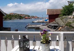 4 person holiday home in Rönnäng-By Traum