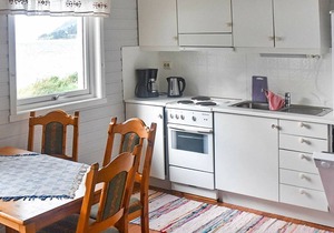 5 person holiday home in Selje