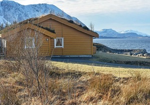 6 person holiday home in Aukra