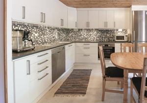 Awesome home in Nybrostrand with WiFi