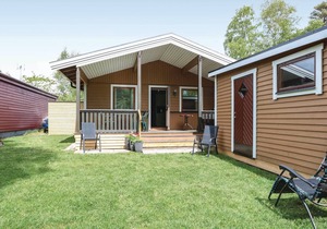Awesome home in Nybrostrand with WiFi