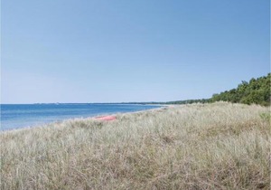 Awesome Home In Nybrostrand With Wifi