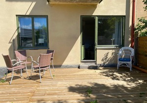 Beautiful flat with privateterrace close to Globen