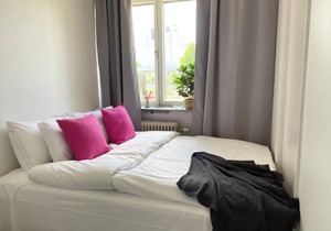 Beautiful flat with privateterrace close to Globen