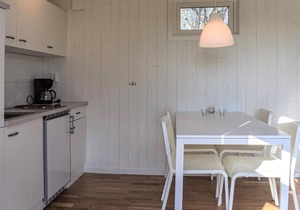 Beautiful home in Hasslö with WiFi