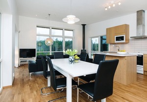 Beautiful home in Holmsjö with WiFi
