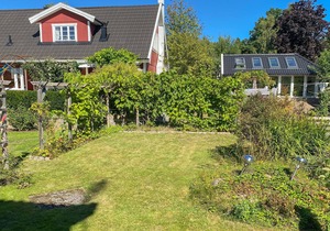 Bright cottage in two floors, located only 500 m from lake Vänern.