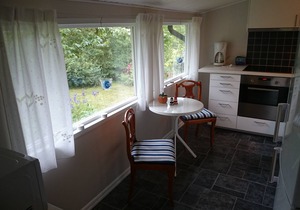 Cozy cottage near the lake, including free Wi-Fi and own rowing boat