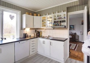 Cozy home in åsensbruk with kitchen