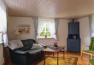 Cozy home in Borgholm with kitchen